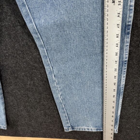 Wrangler Jeans Mens 38x32 Relaxed Fit Straight Leg Denim Rugged Wear NWT - Picture 5 of 13